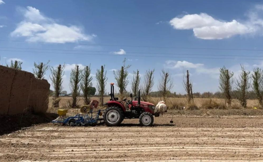 agricultural machinery Plowing